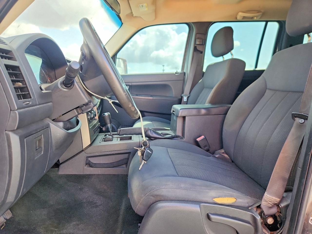 2012 JEEP Liberty