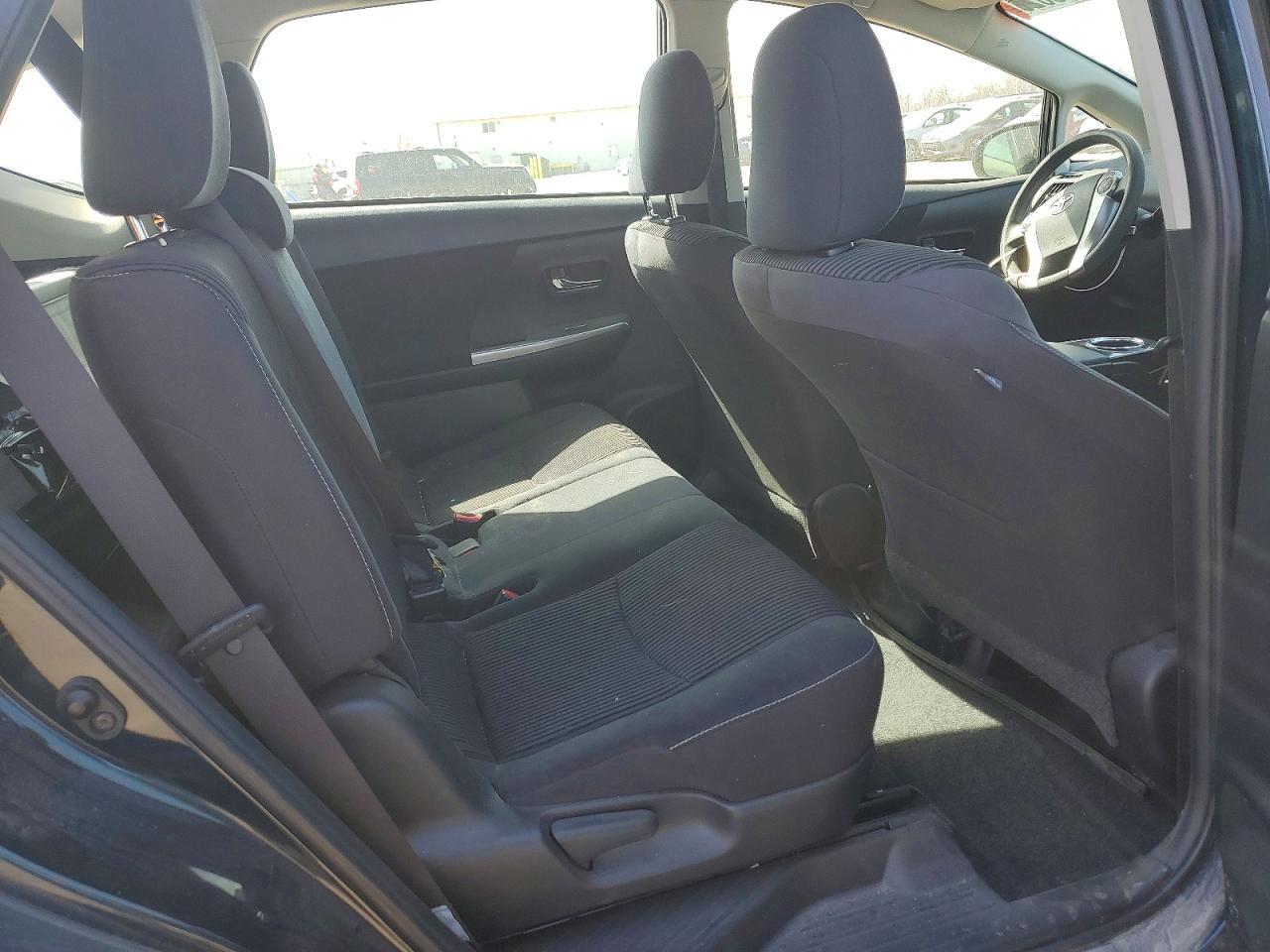 2017 TOYOTA PRIUS V