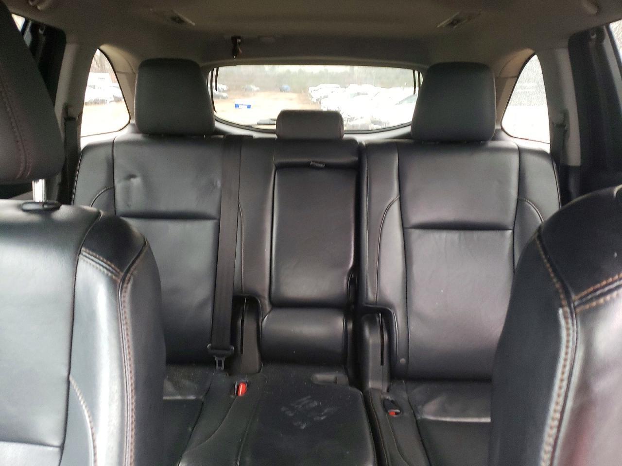 2016 TOYOTA HIGHLANDER