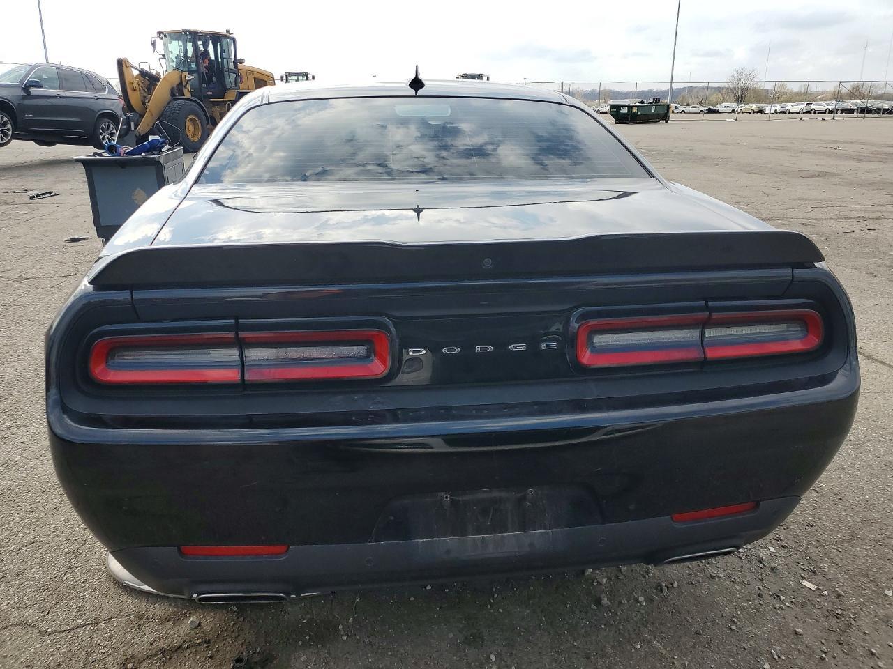 2017 DODGE Challenger