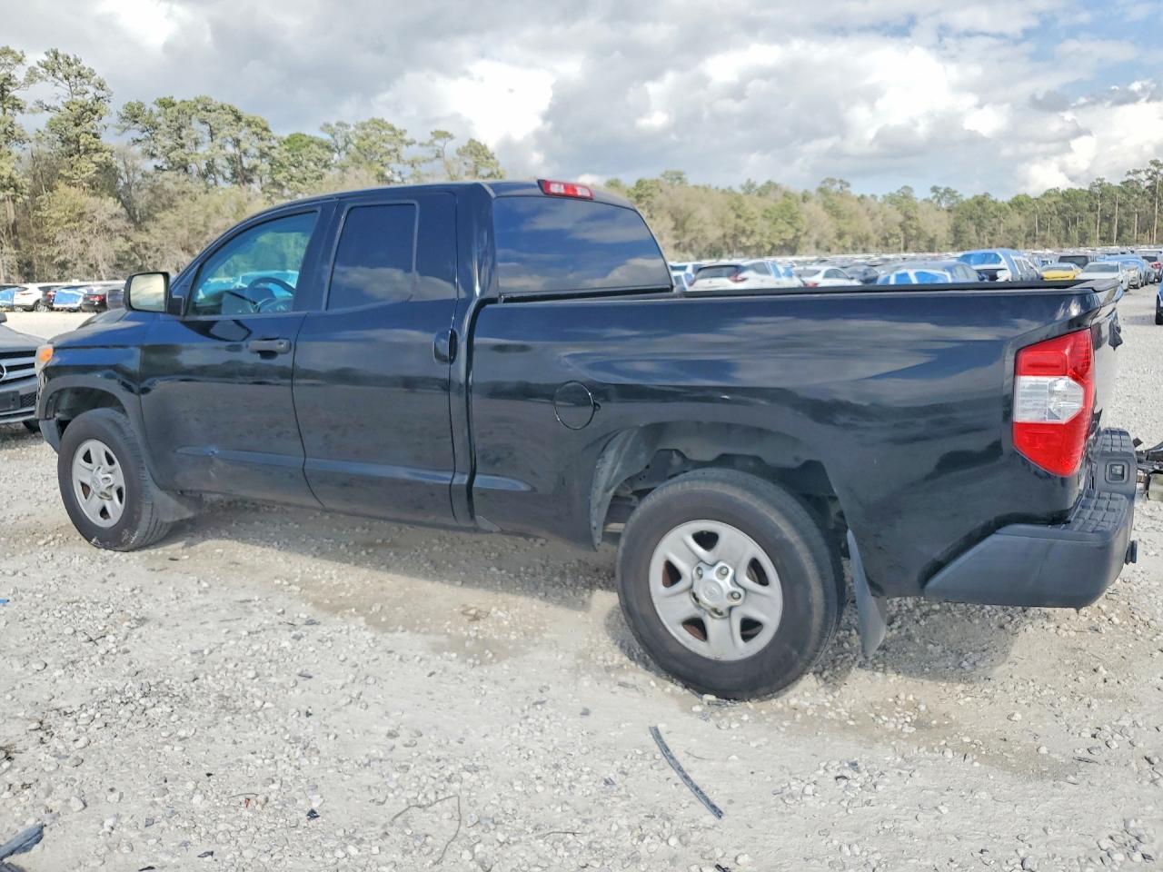 2017 TOYOTA TUNDRA