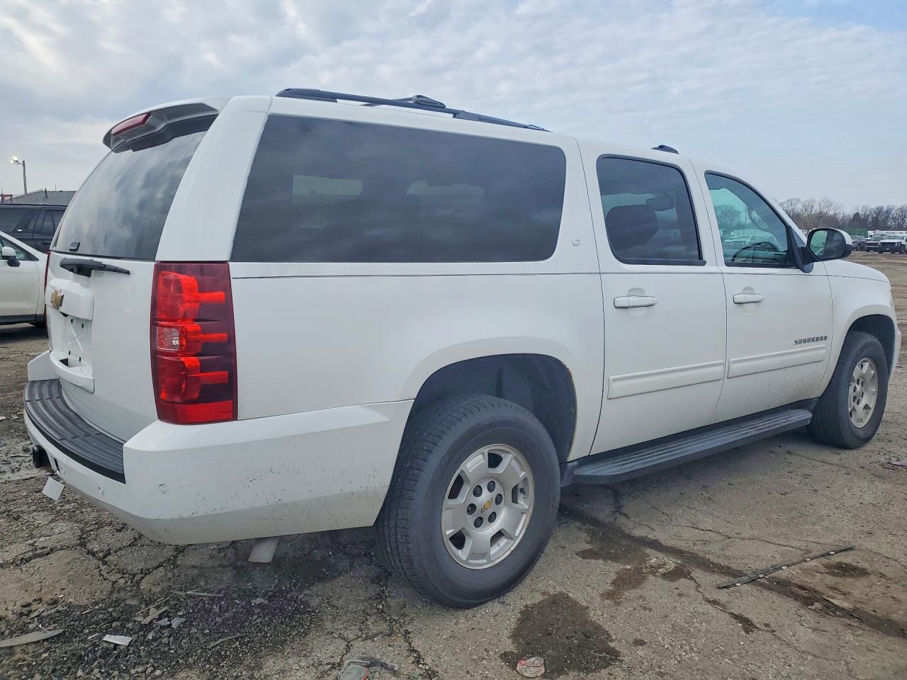 2014 CHEVROLET Suburban