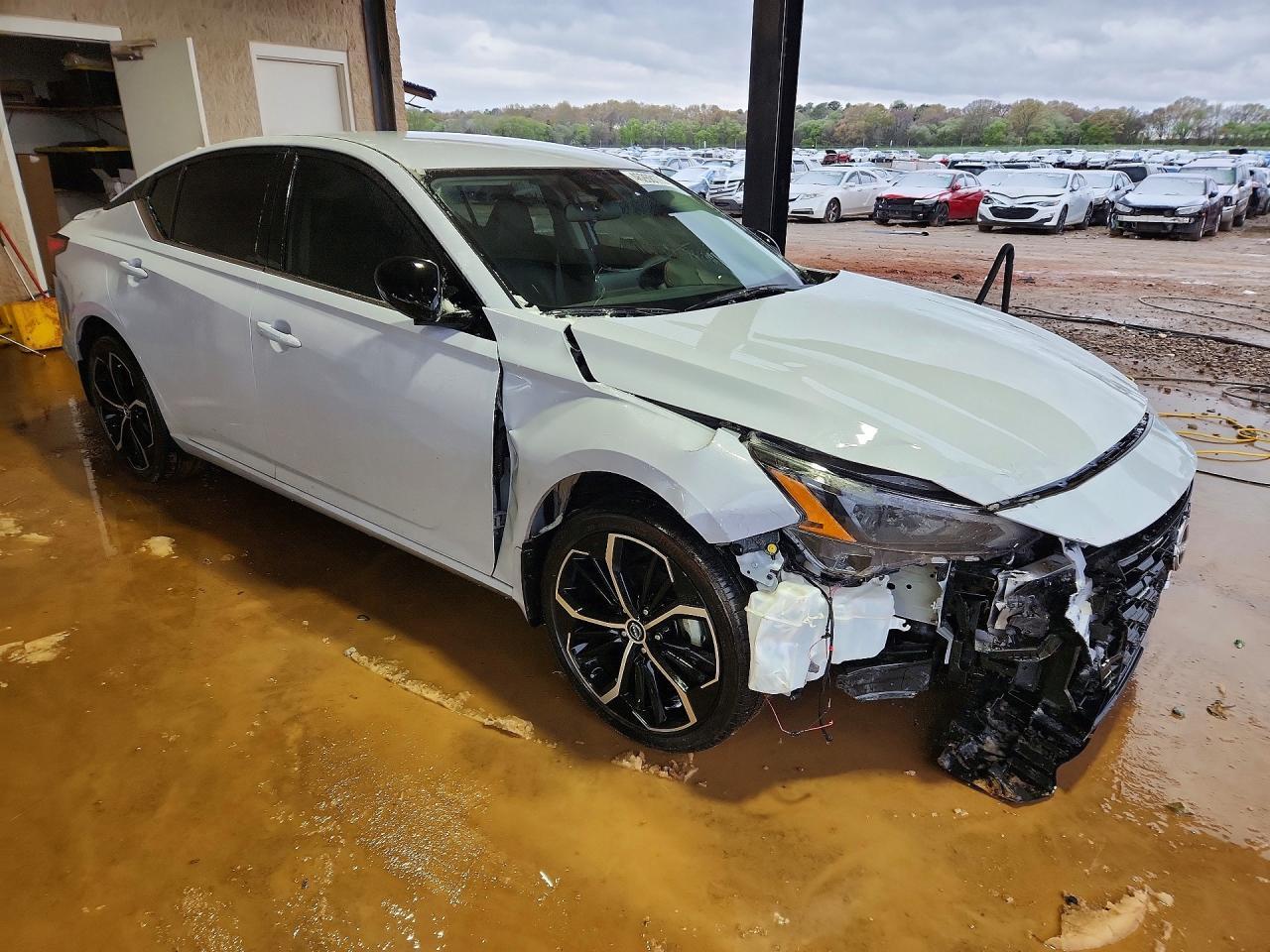 2024 NISSAN ALTIMA