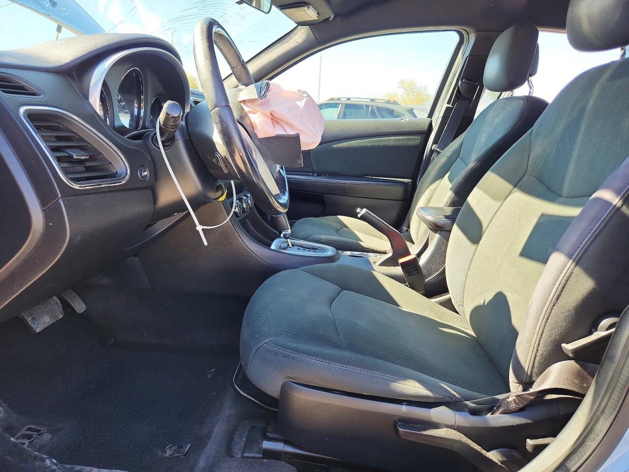 2012 CHRYSLER 200