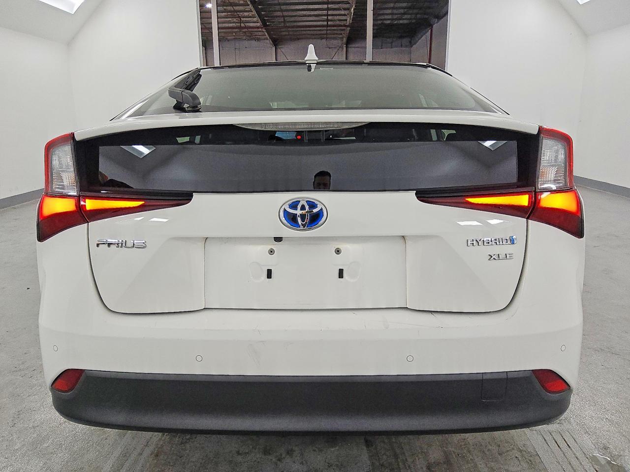 2022 TOYOTA PRIUS