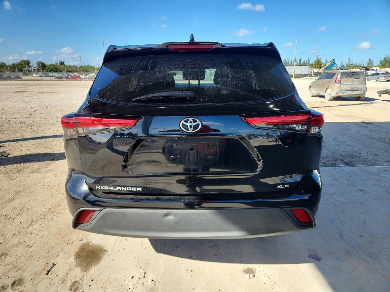 2021 TOYOTA HIGHLANDER
