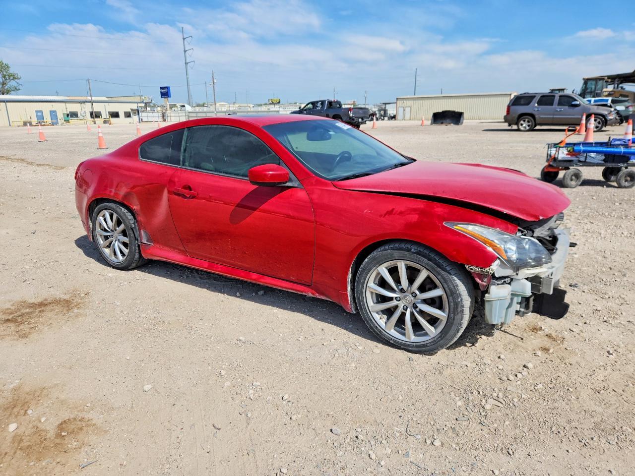 2013 INFINITI G37