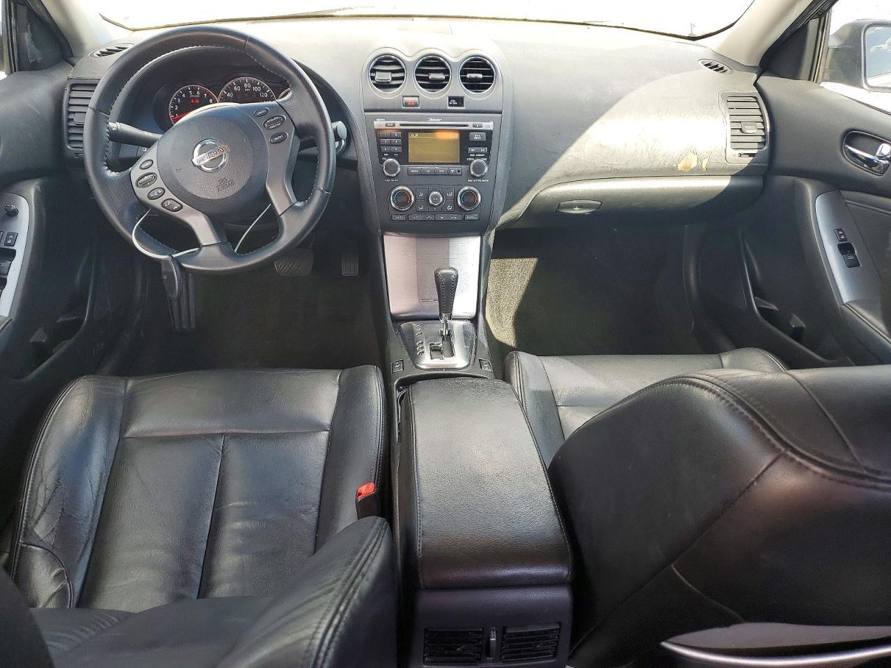 2010 NISSAN ALTIMA