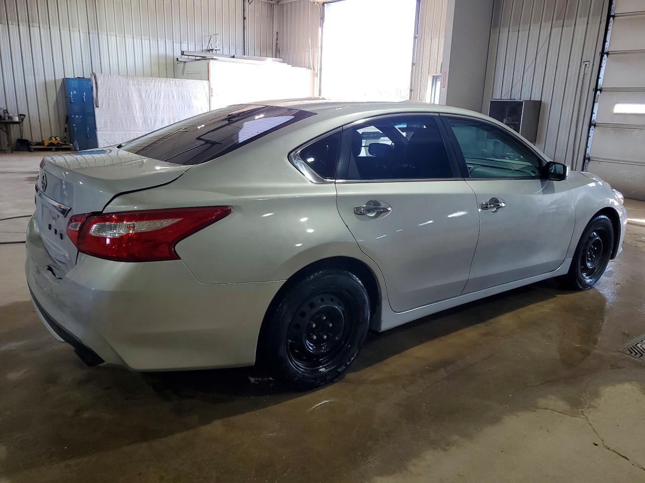 2016 NISSAN ALTIMA
