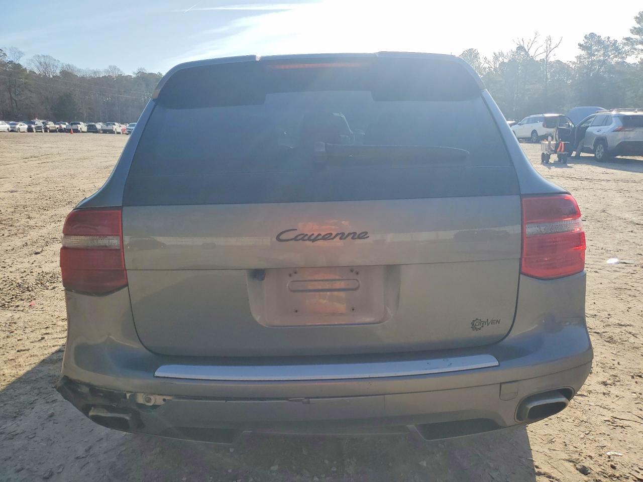 2010 PORSCHE CAYENNE