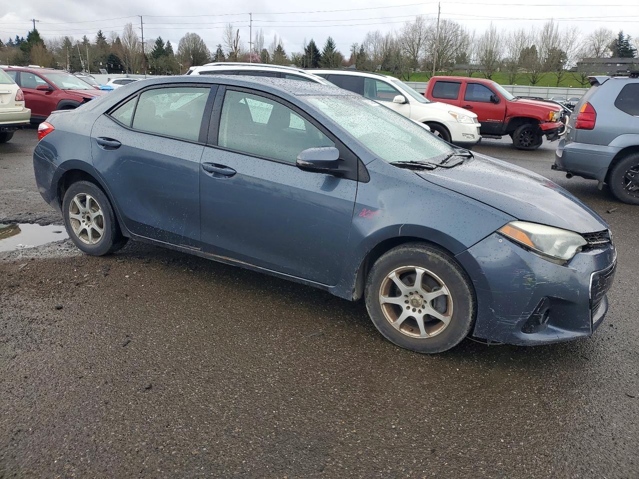 2015 TOYOTA COROLLA
