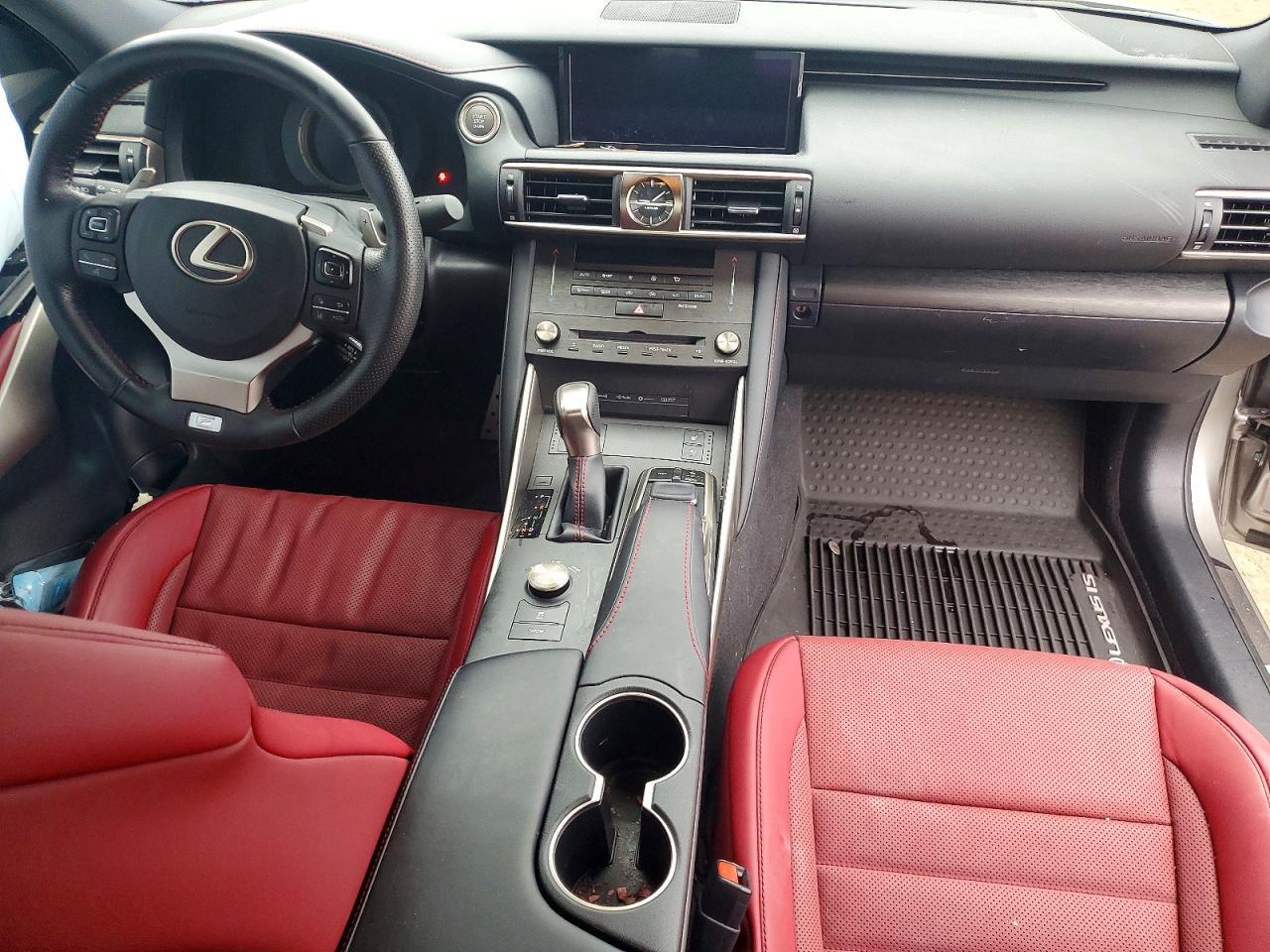 2020 LEXUS IS 300