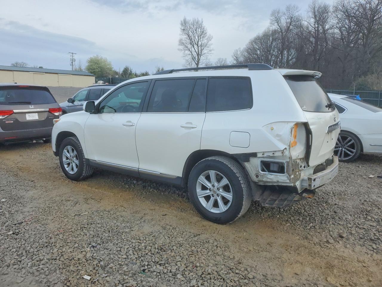 2013 TOYOTA HIGHLANDER