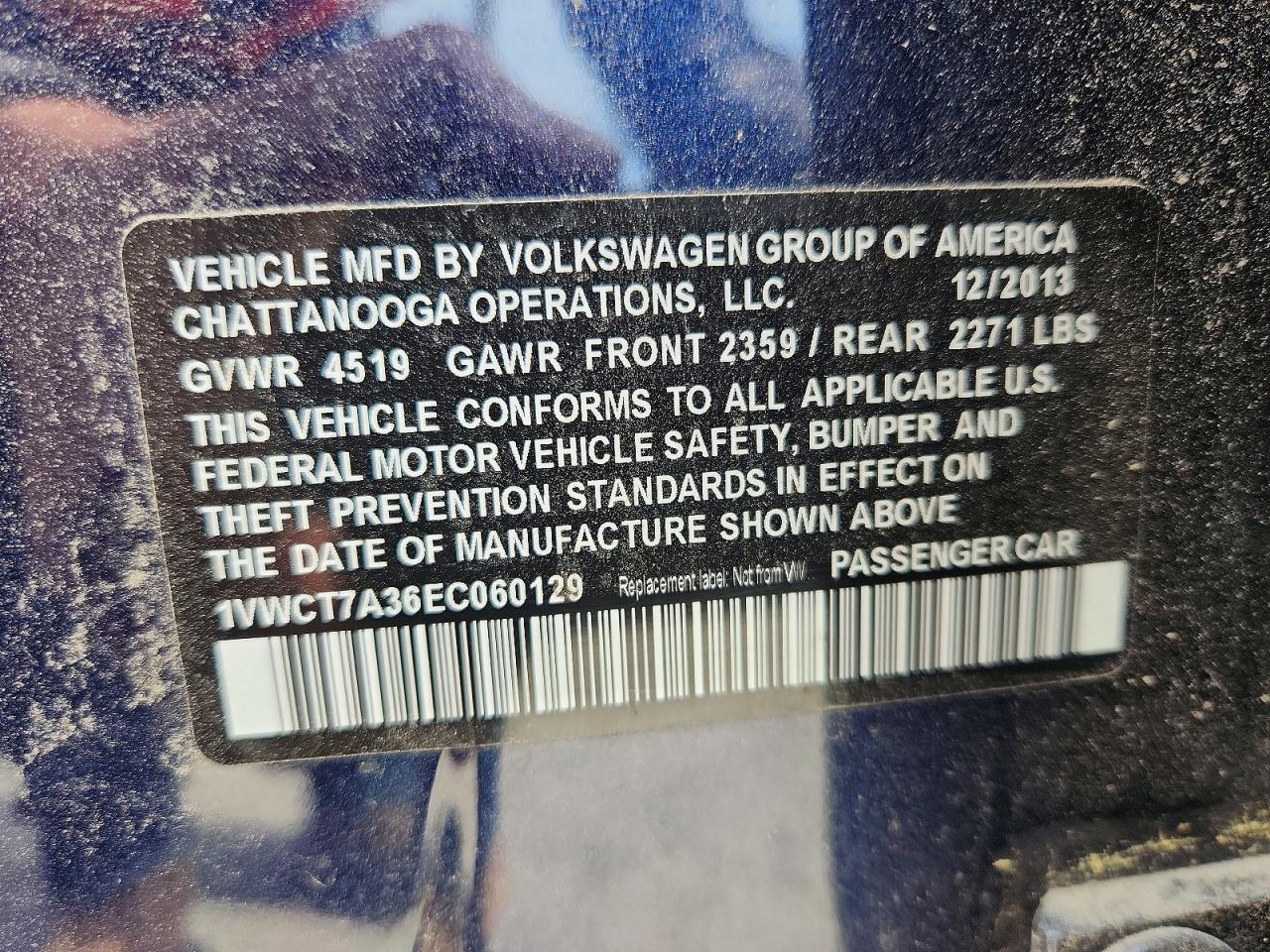 2014 VOLKSWAGEN Passat