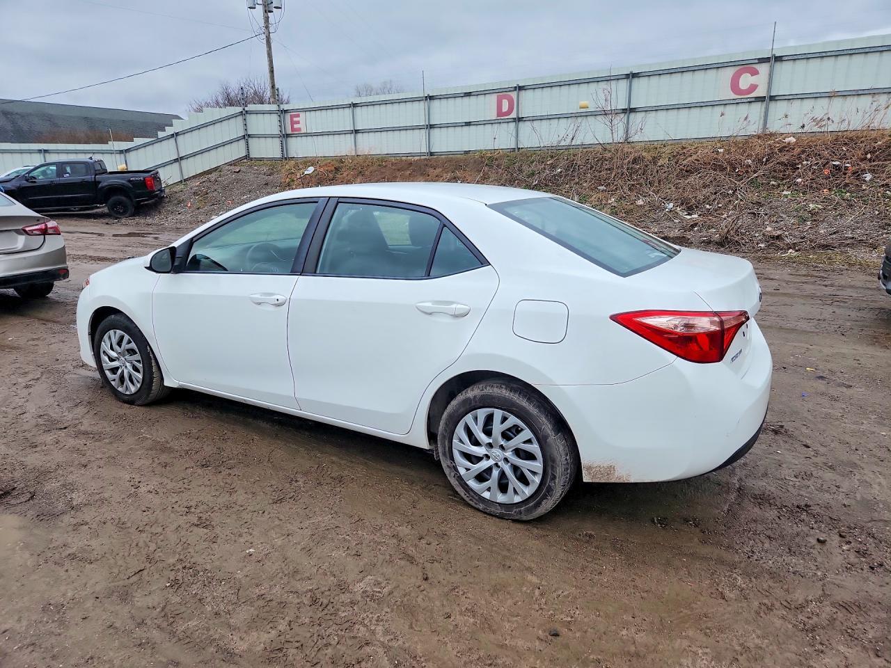 2018 TOYOTA COROLLA