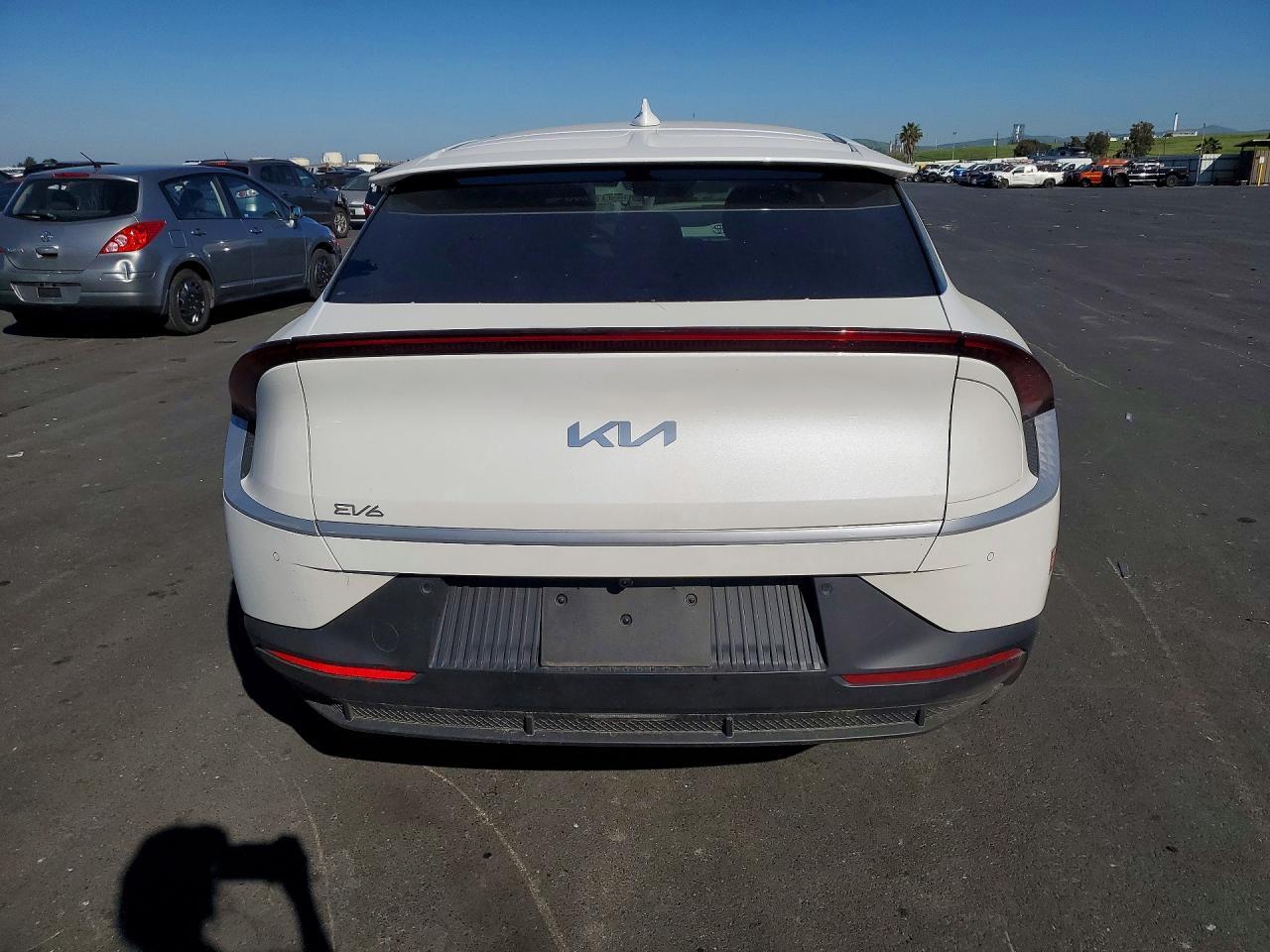 2023 KIA EV6
