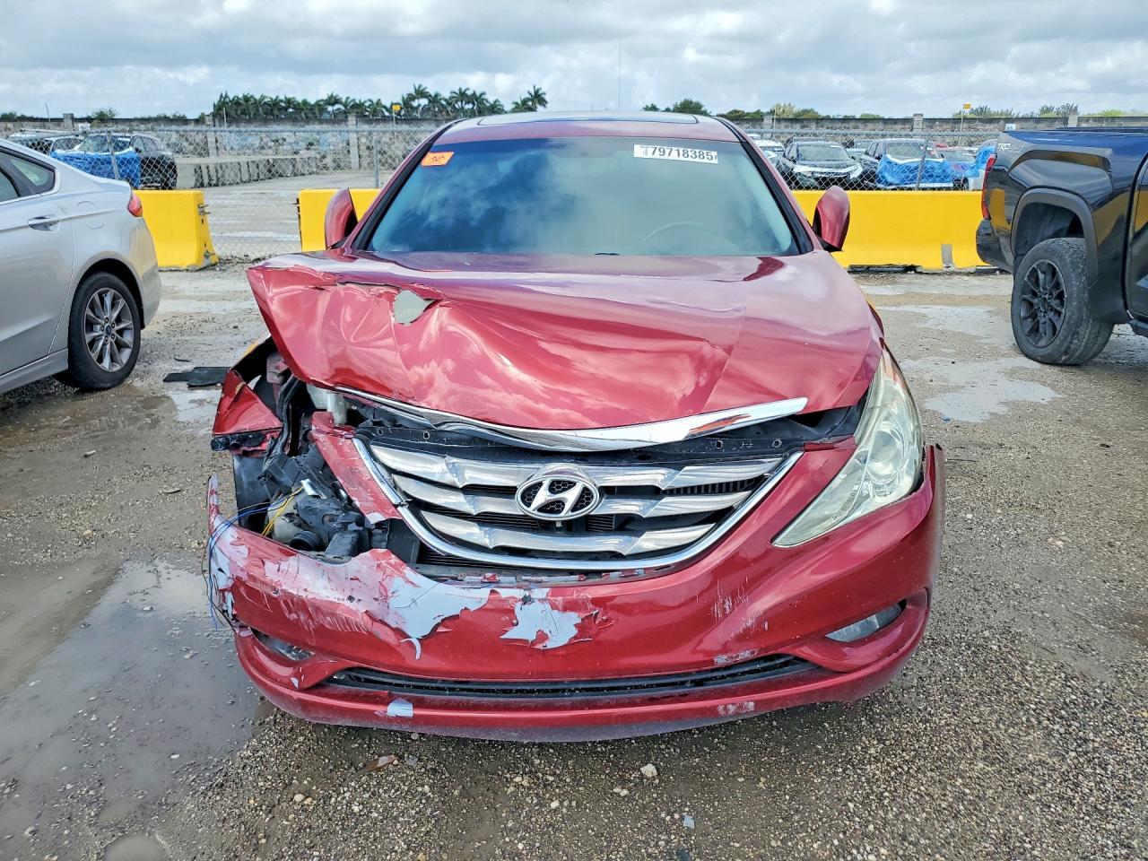 2013 HYUNDAI SONATA