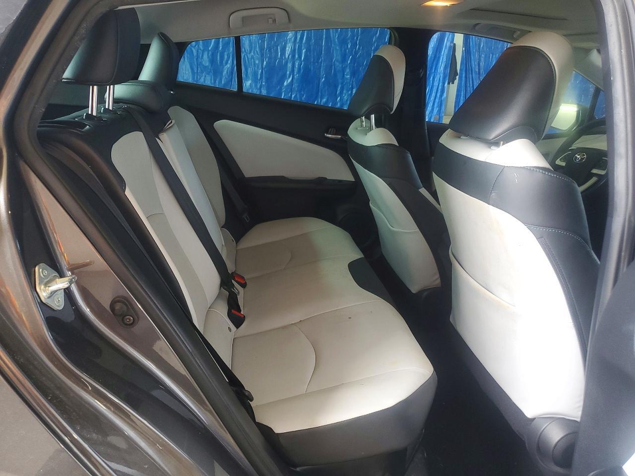 2018 TOYOTA PRIUS