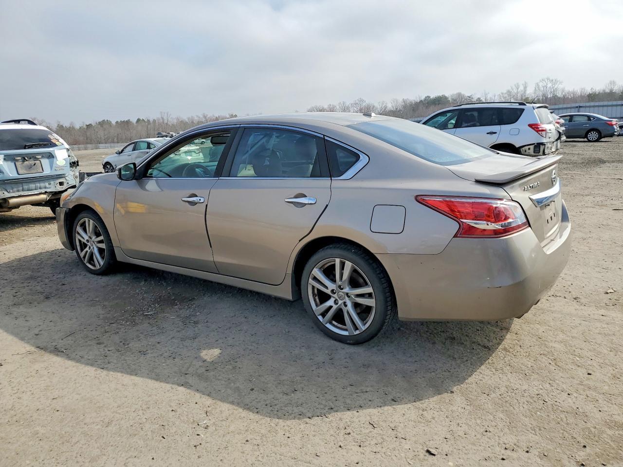 2013 NISSAN ALTIMA