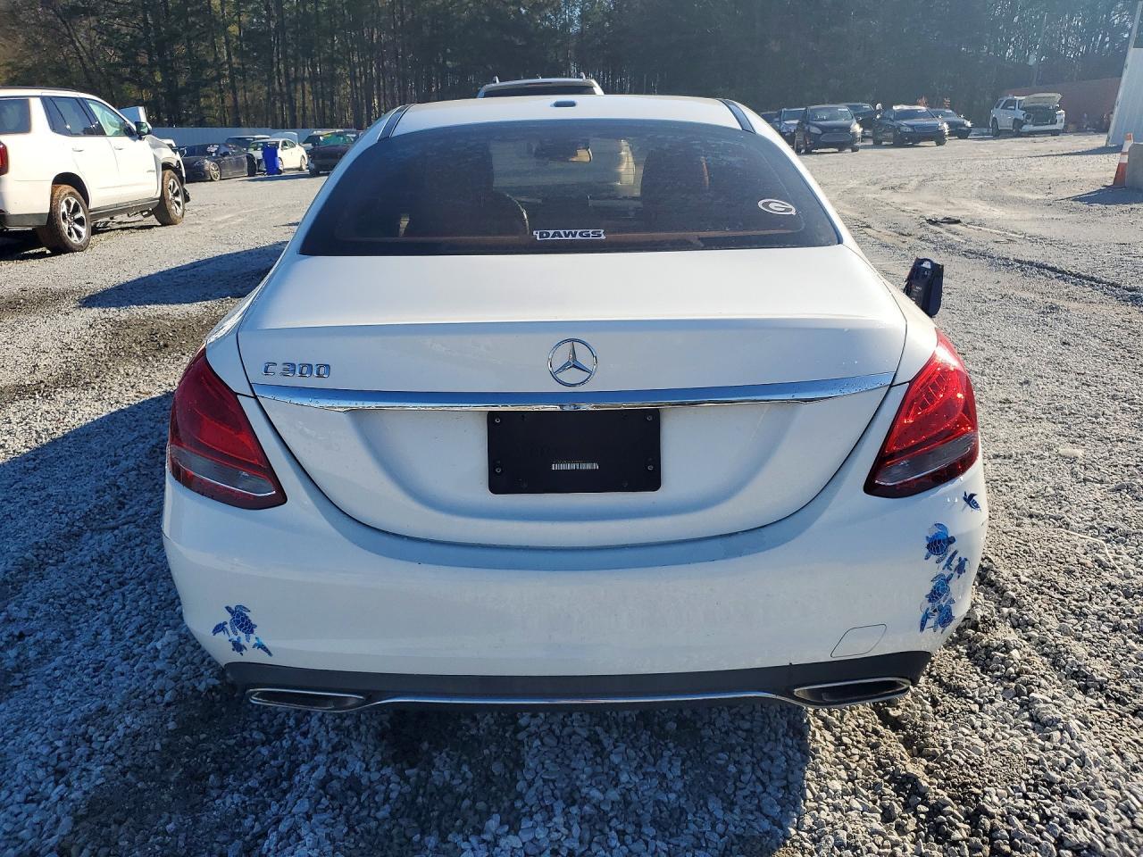 2016 MERCEDES-BENZ C-CLASS