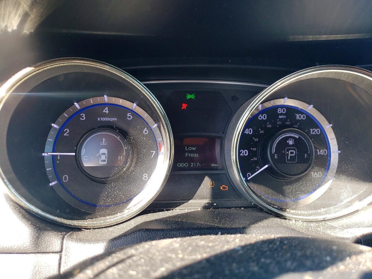 2011 HYUNDAI SONATA