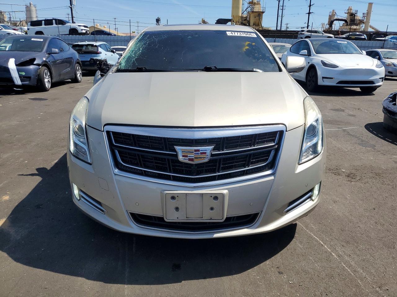 2016 CADILLAC XTS