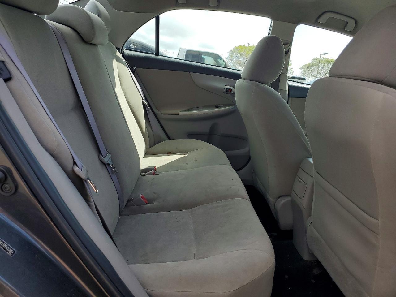 2011 TOYOTA COROLLA