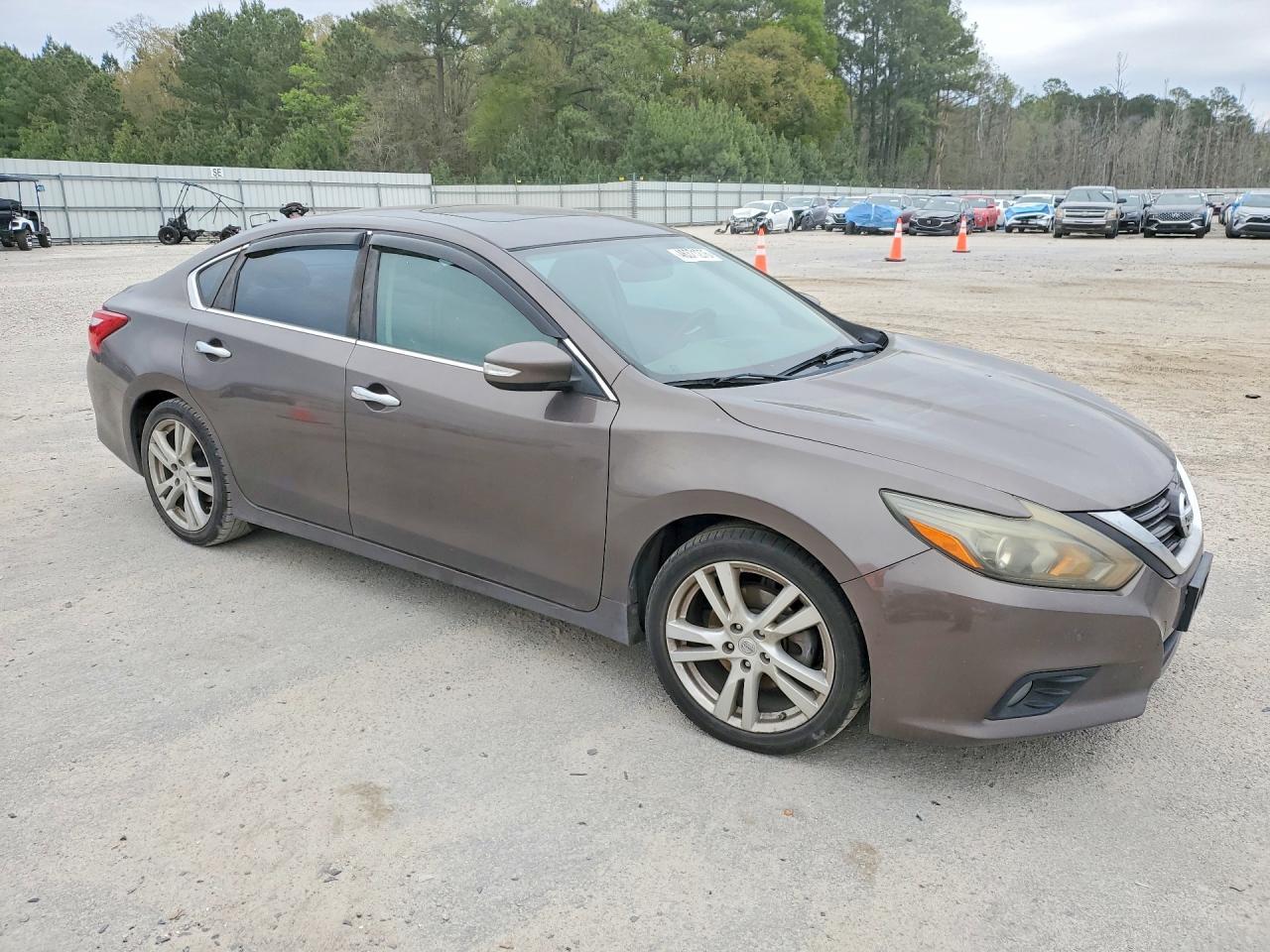 2016 NISSAN ALTIMA