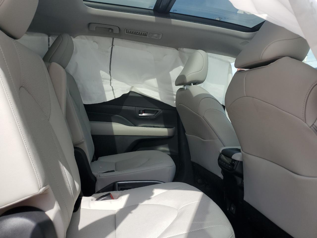 2024 TOYOTA HIGHLANDER
