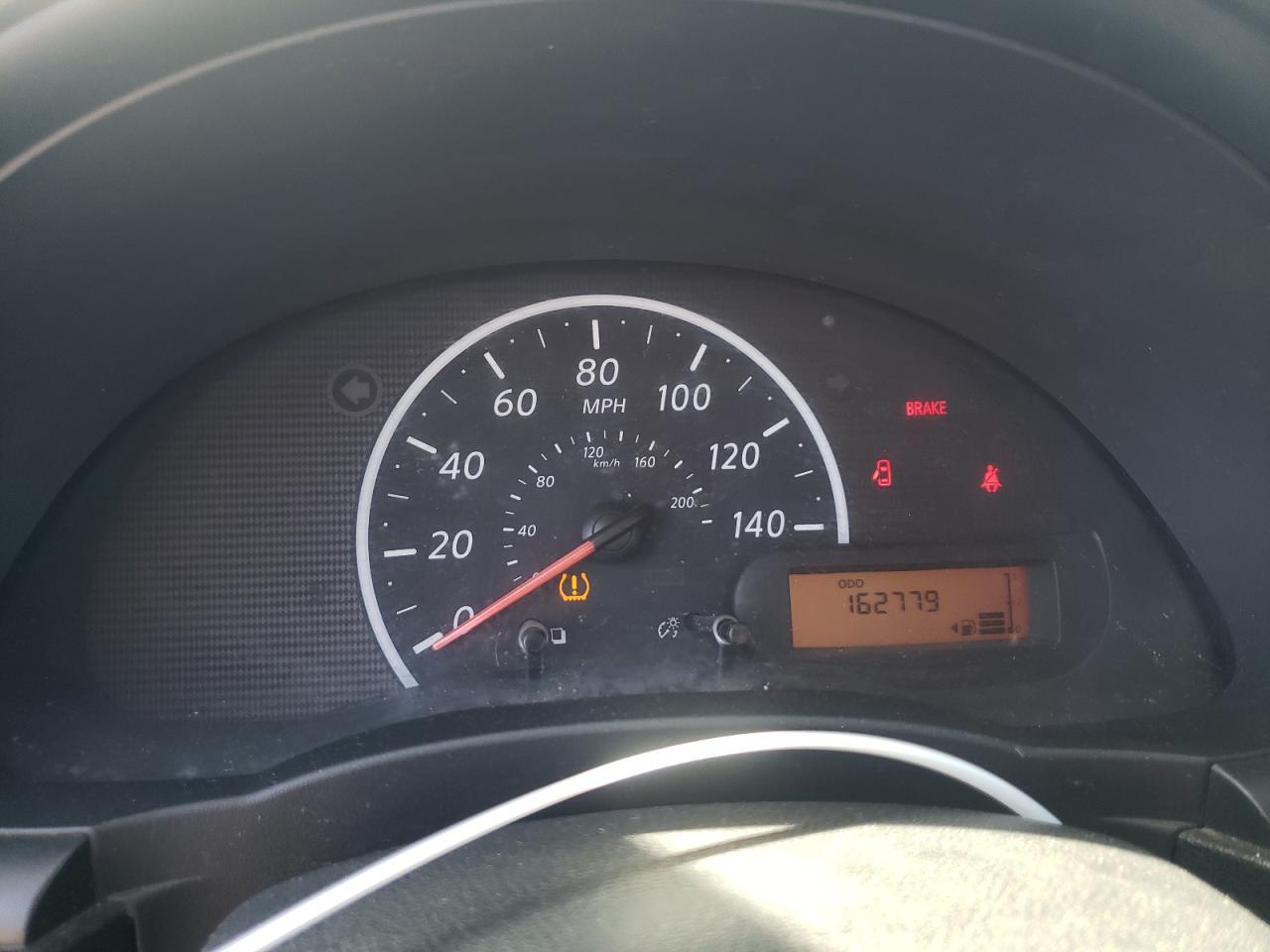 2013 NISSAN VERSA