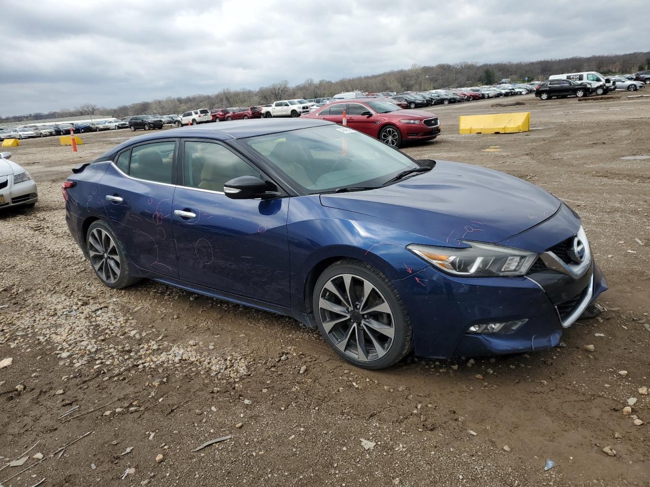 2016 NISSAN Maxima