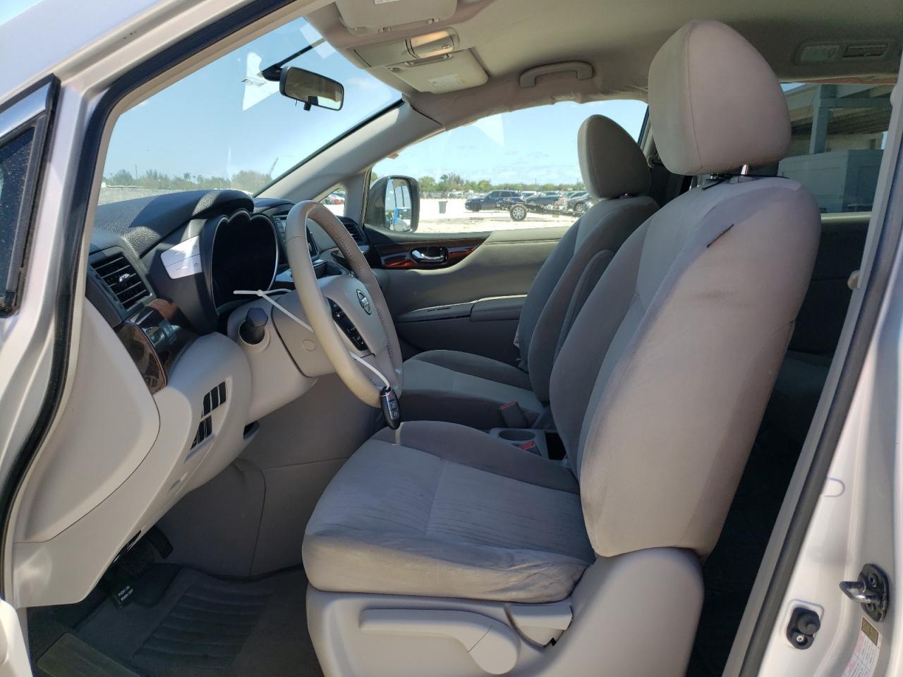 2016 NISSAN Quest