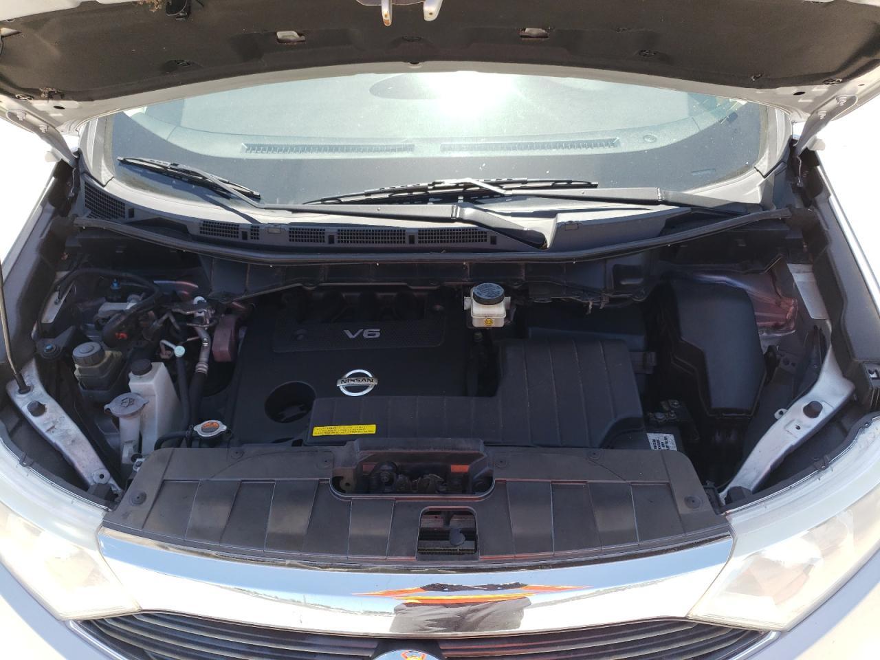 2016 NISSAN Quest
