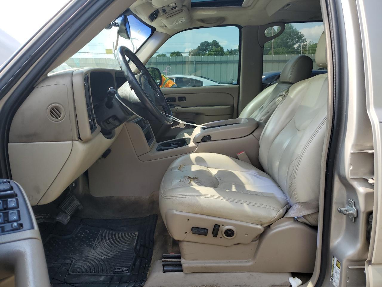 2005 CHEVROLET Suburban