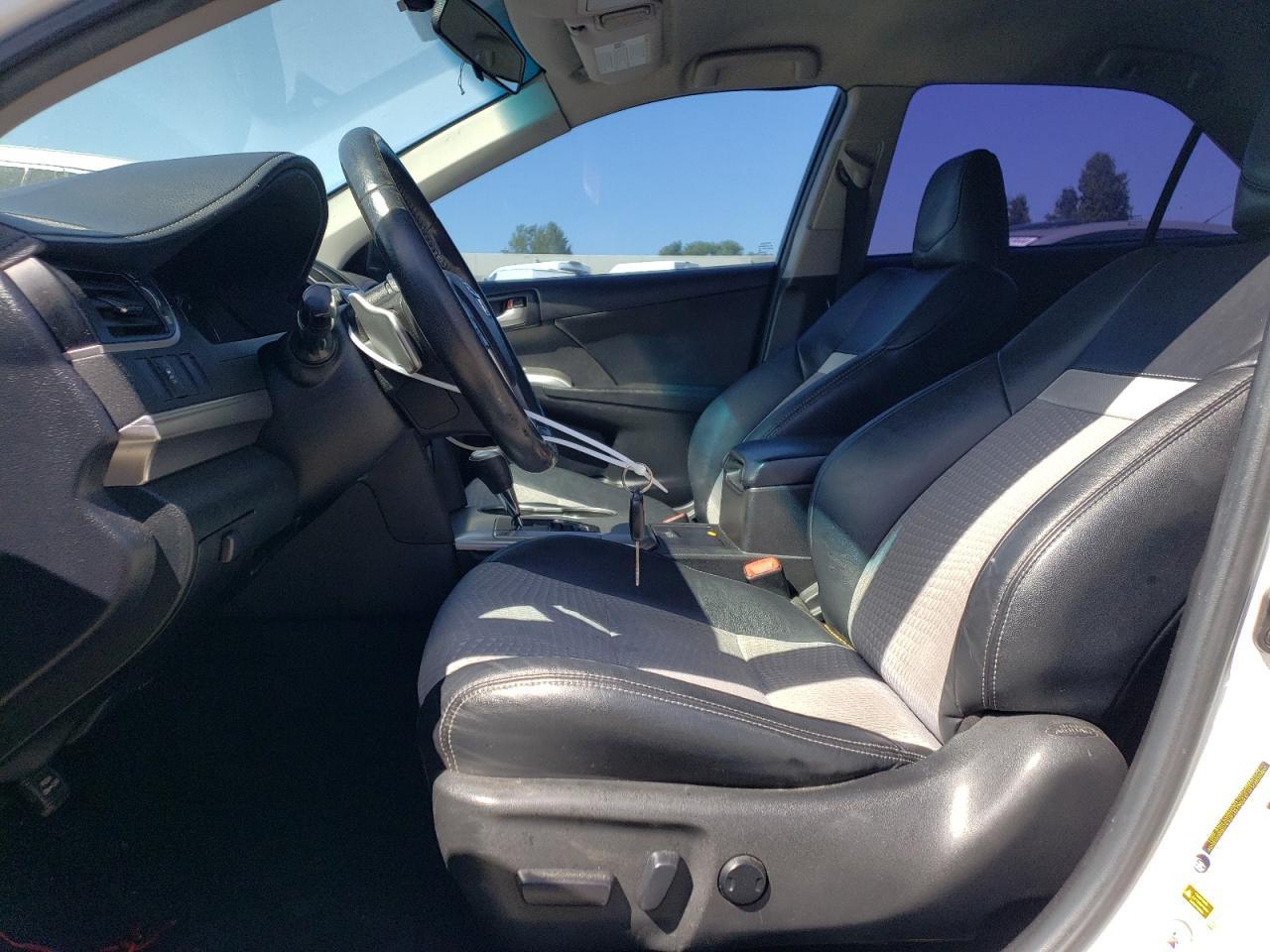 2014 TOYOTA CAMRY