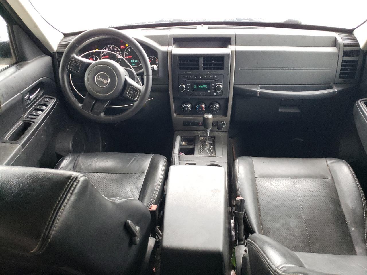 2012 JEEP Liberty