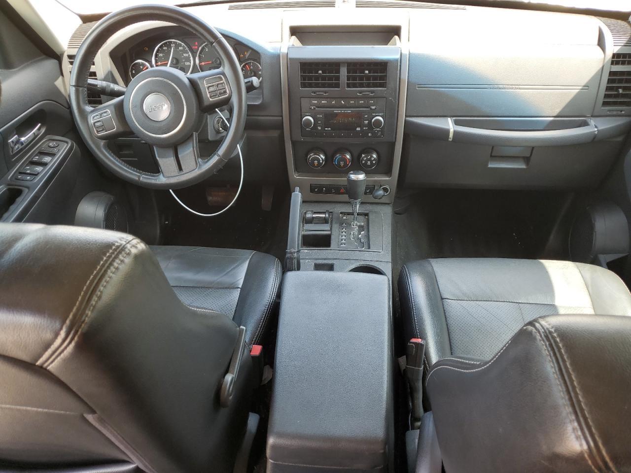 2012 JEEP Liberty