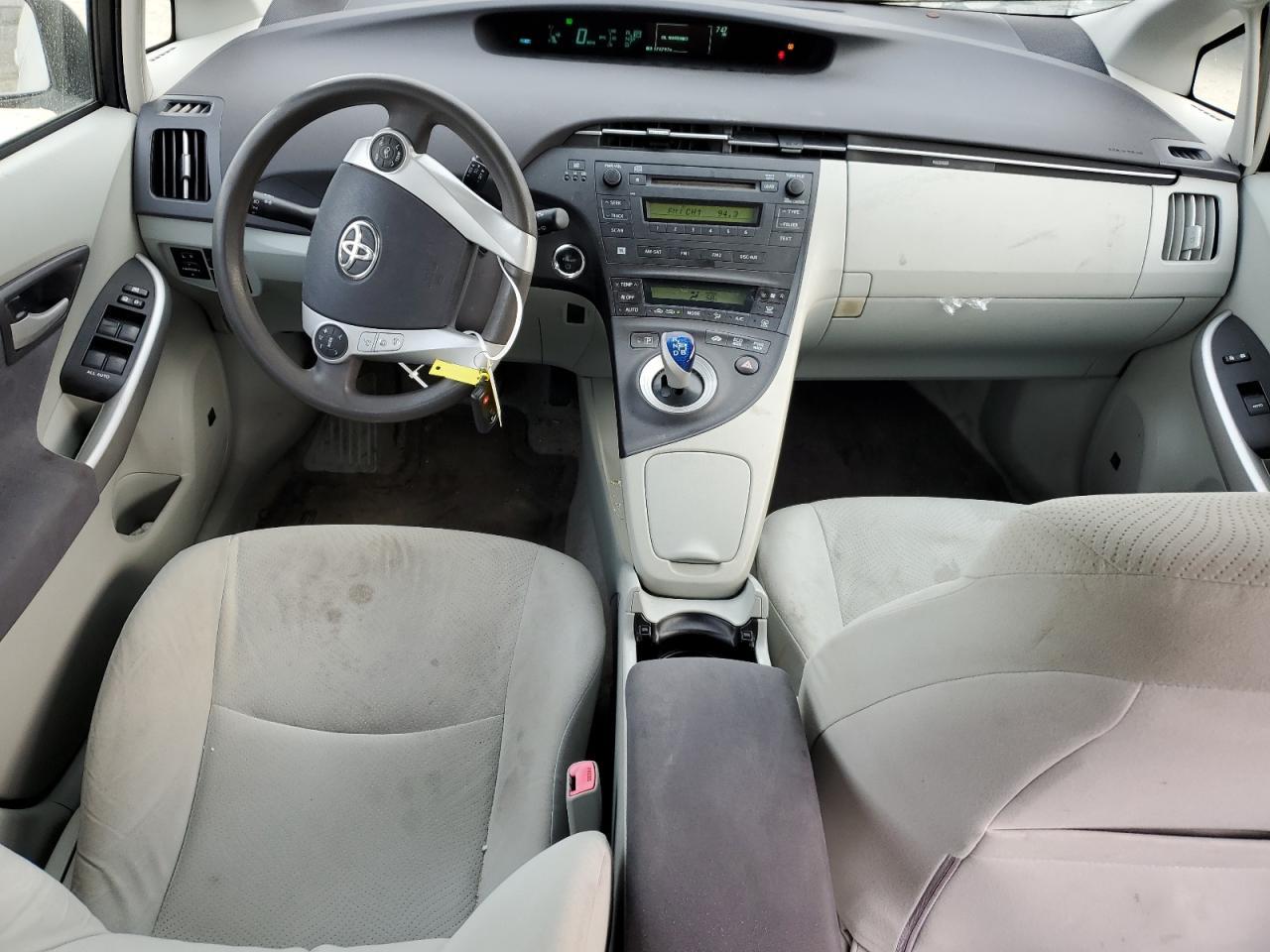 2010 TOYOTA PRIUS