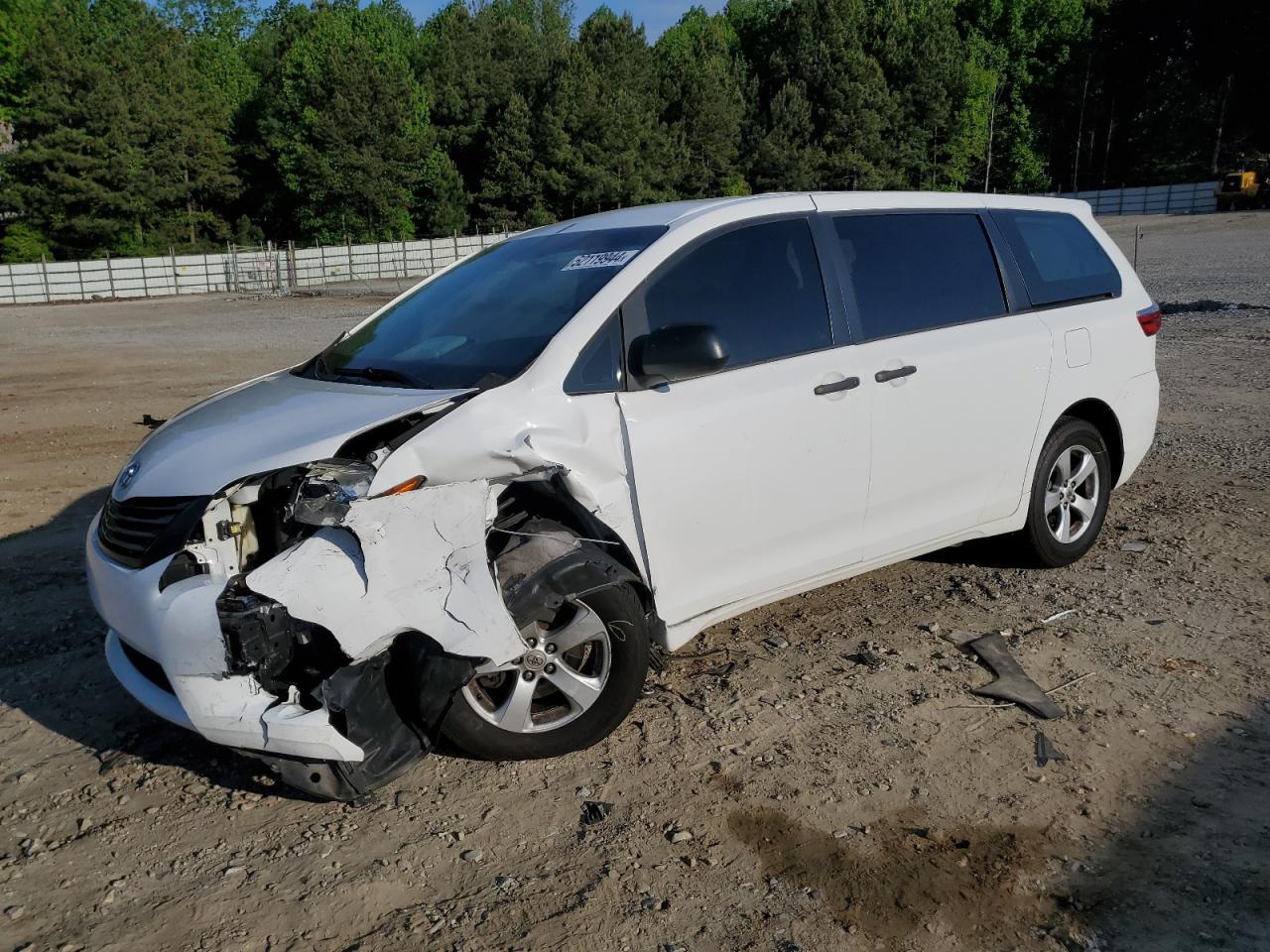 2017 TOYOTA SIENNA