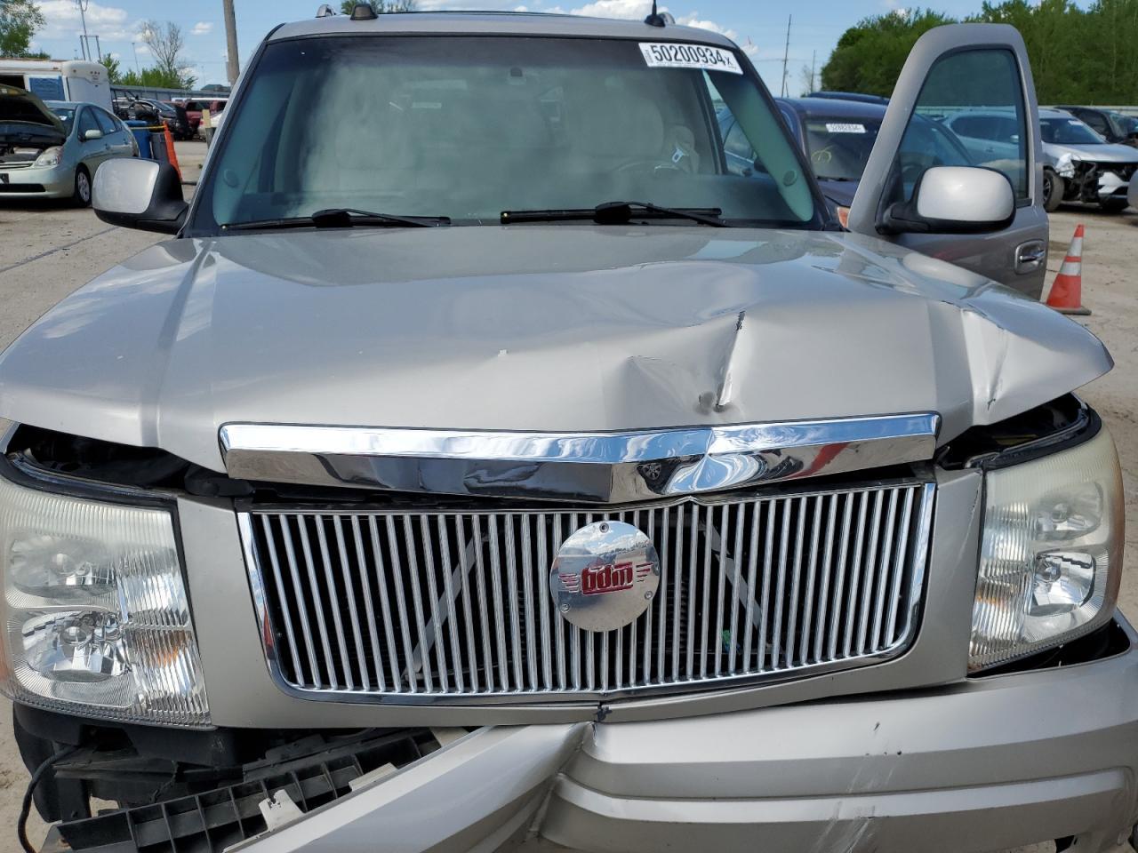 2005 CADILLAC ESCALADE
