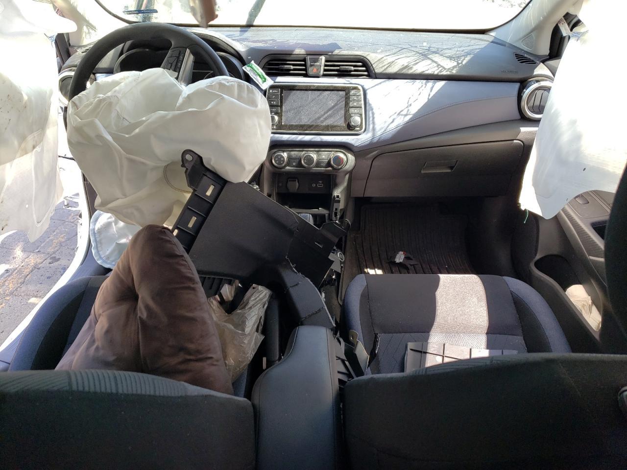 2024 NISSAN VERSA