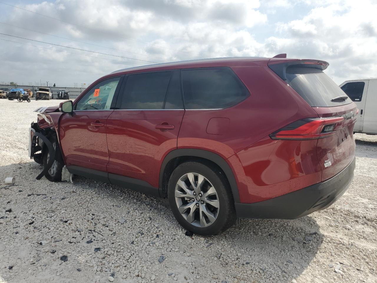 2024 TOYOTA HIGHLANDER