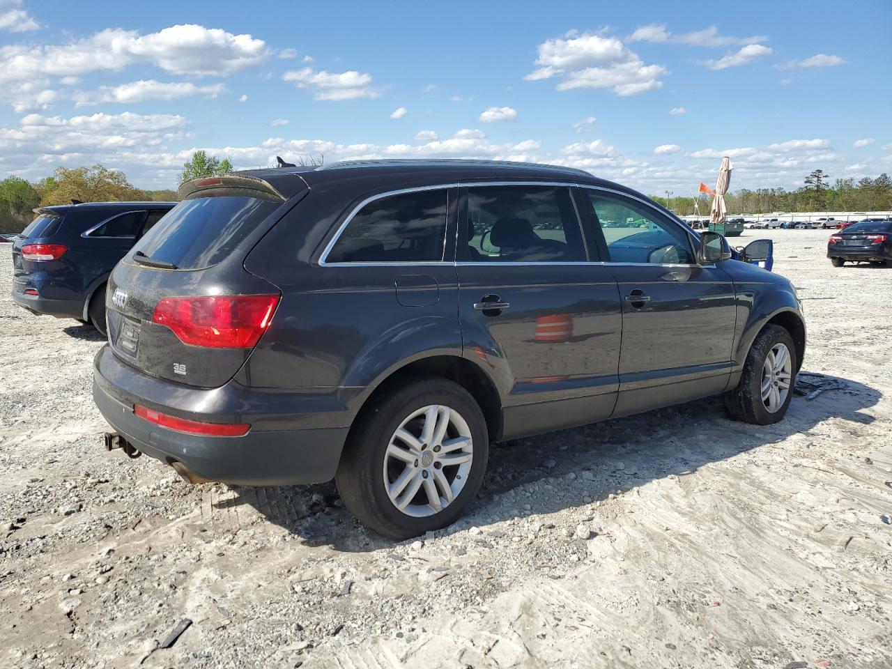 2007 AUDI Q7