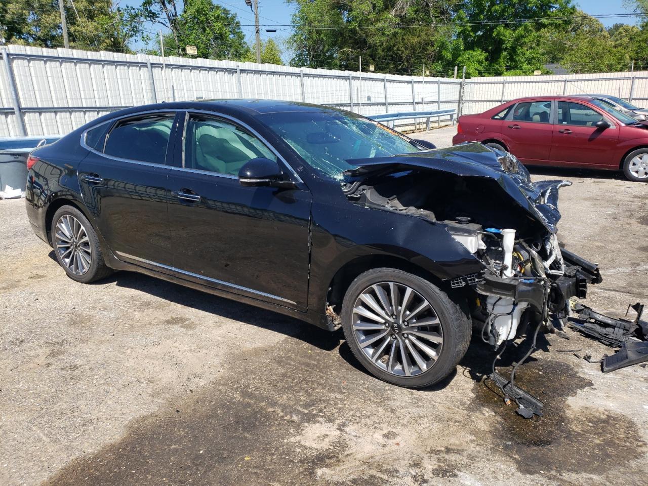 2017 KIA Cadenza