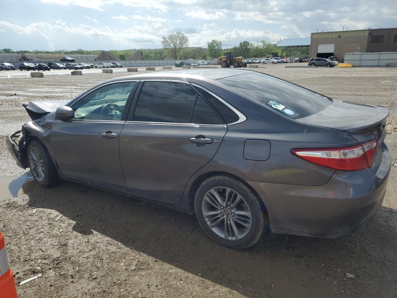 2015 TOYOTA CAMRY