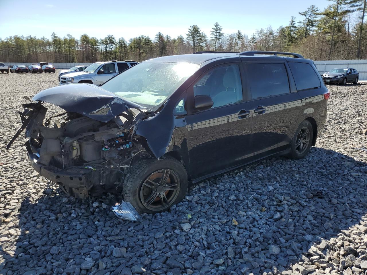 2018 TOYOTA SIENNA