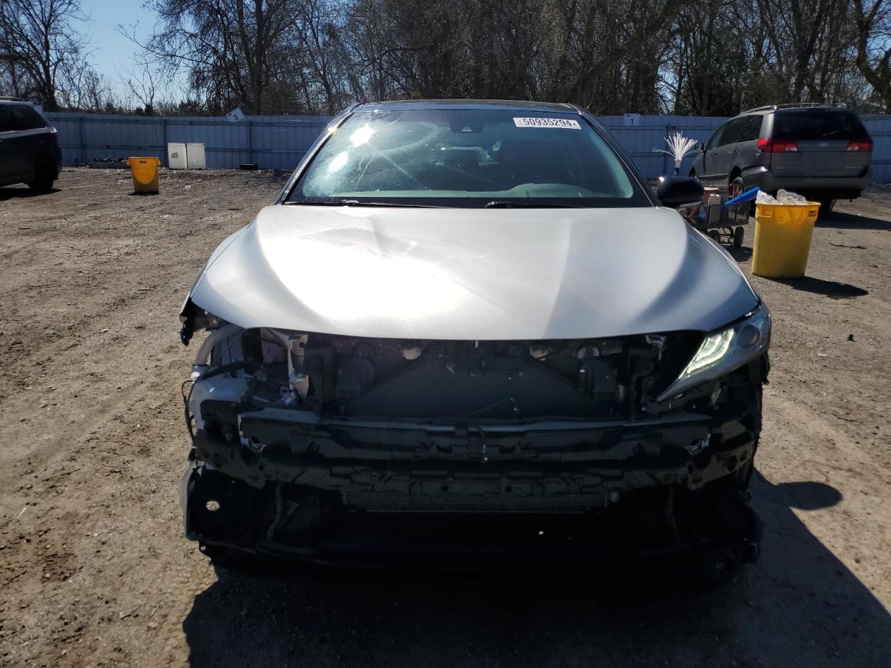 2018 TOYOTA CAMRY