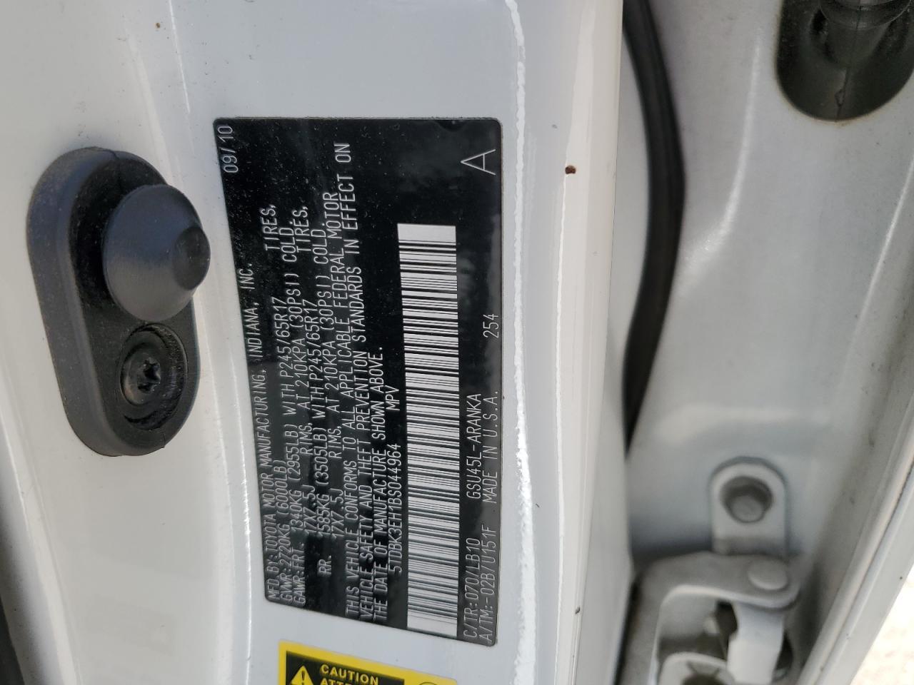2011 TOYOTA HIGHLANDER