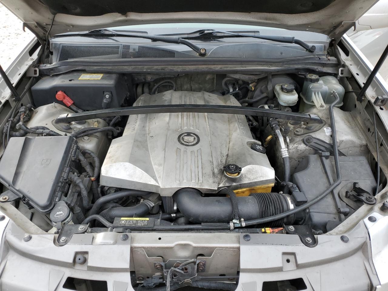 2004 CADILLAC SRX