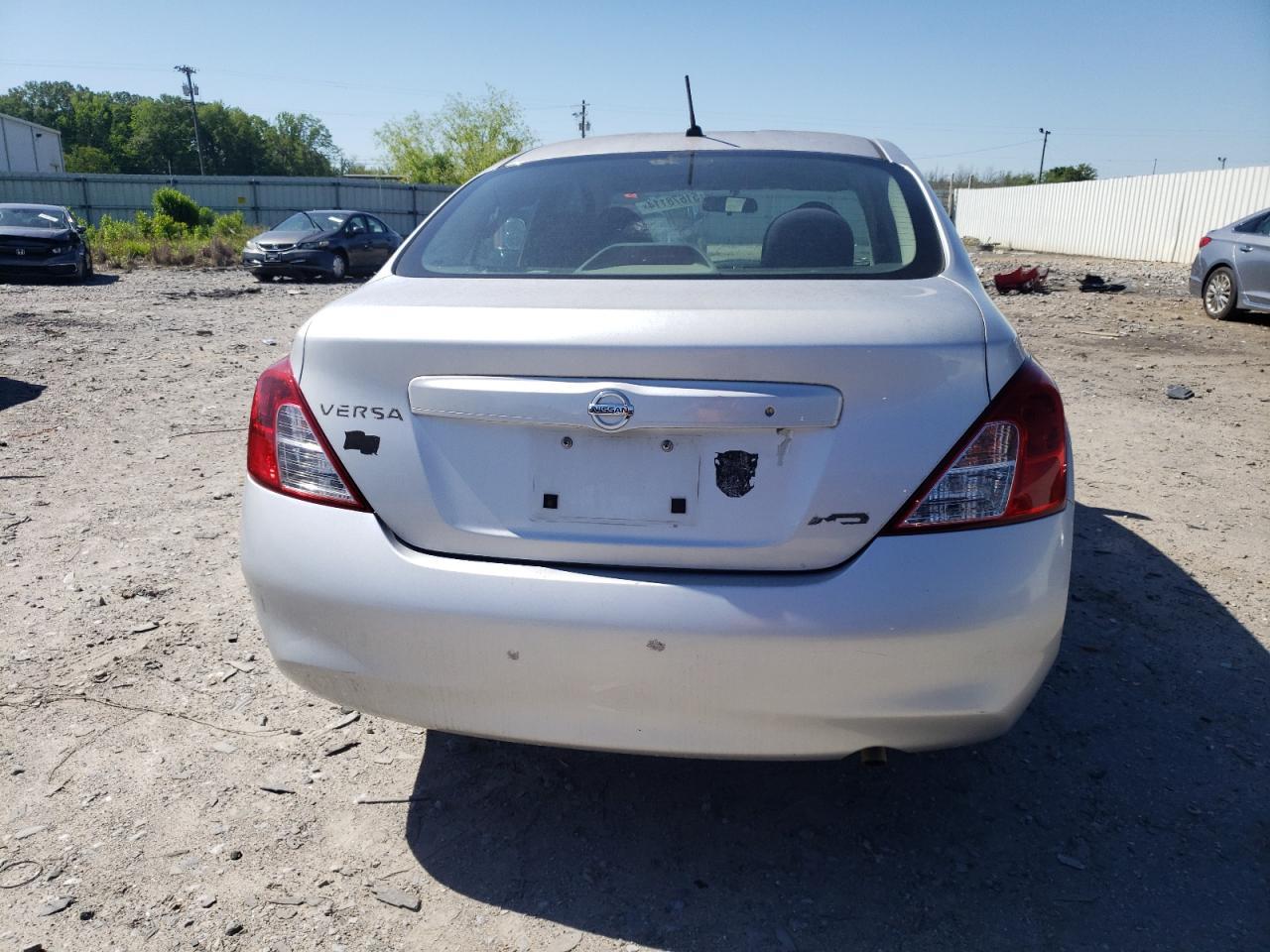 2013 NISSAN VERSA